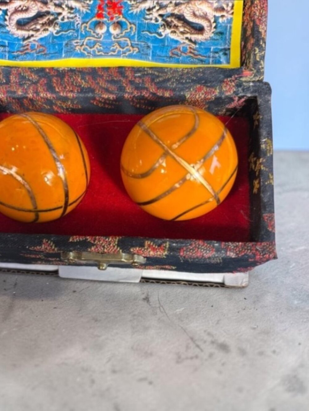 Vintage Basketball Baoding Balls Chime Meditation Set With Box - Picture 4 of 15